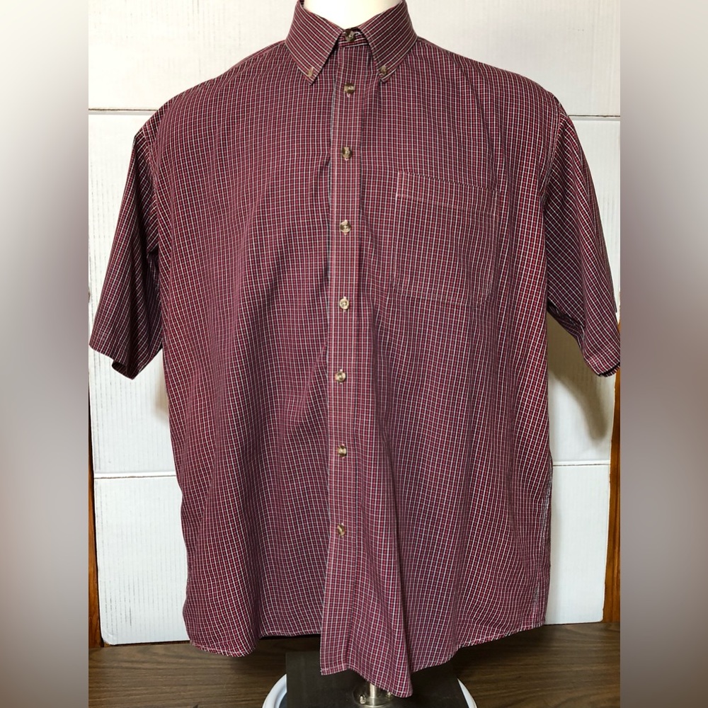 Damon Chatham cloth 2 XLT button front red and black casual shirt.